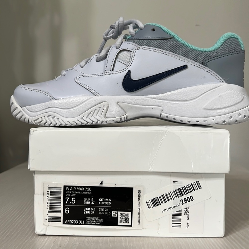 Women’s Air Max 720